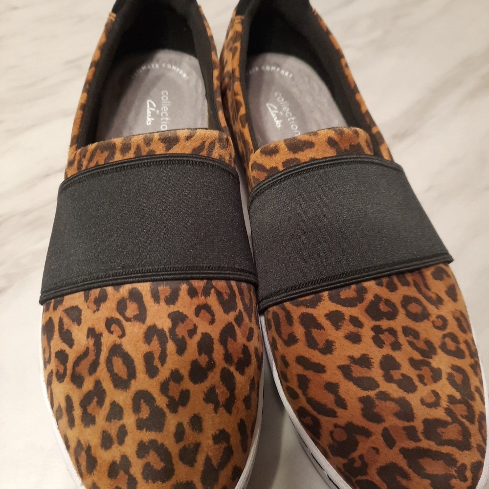 Clarks animal print shoe 10m